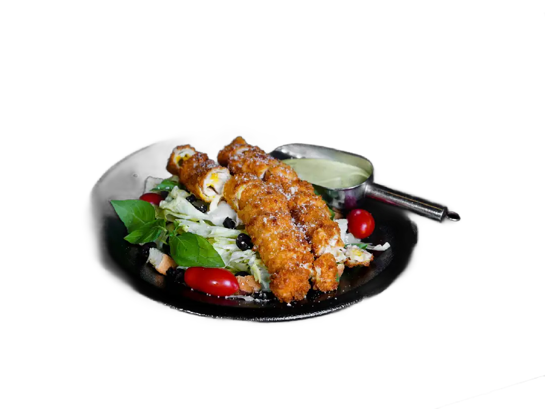 سالاد سزار با فیله مرغ سوخاری