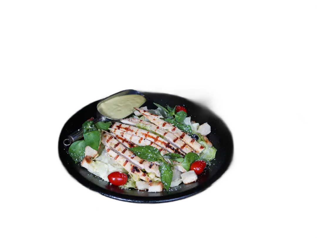 سالاد سزار با سینه مرغ گریل شده