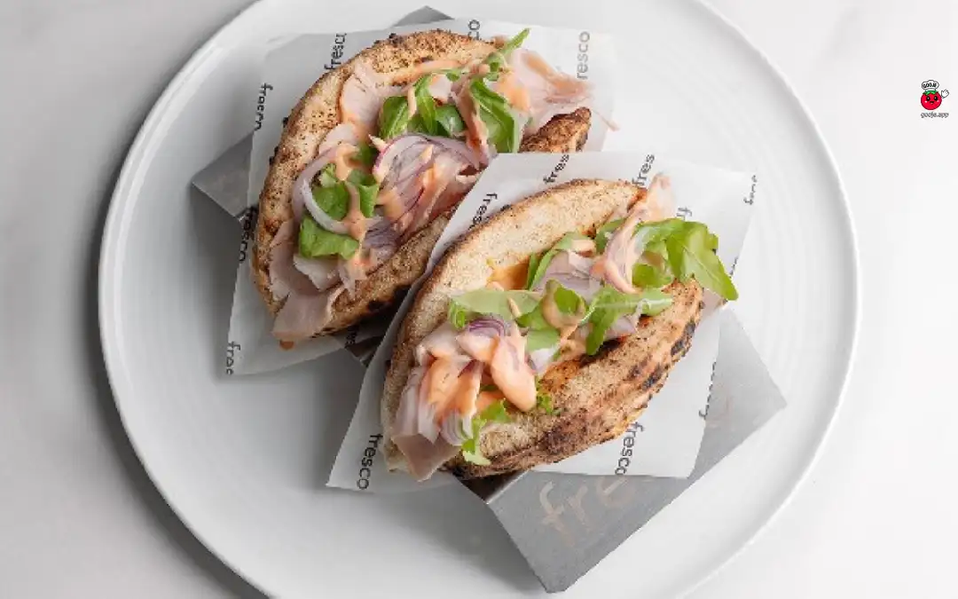 پیتزا تاکو بوقلمون و مایو چیلی