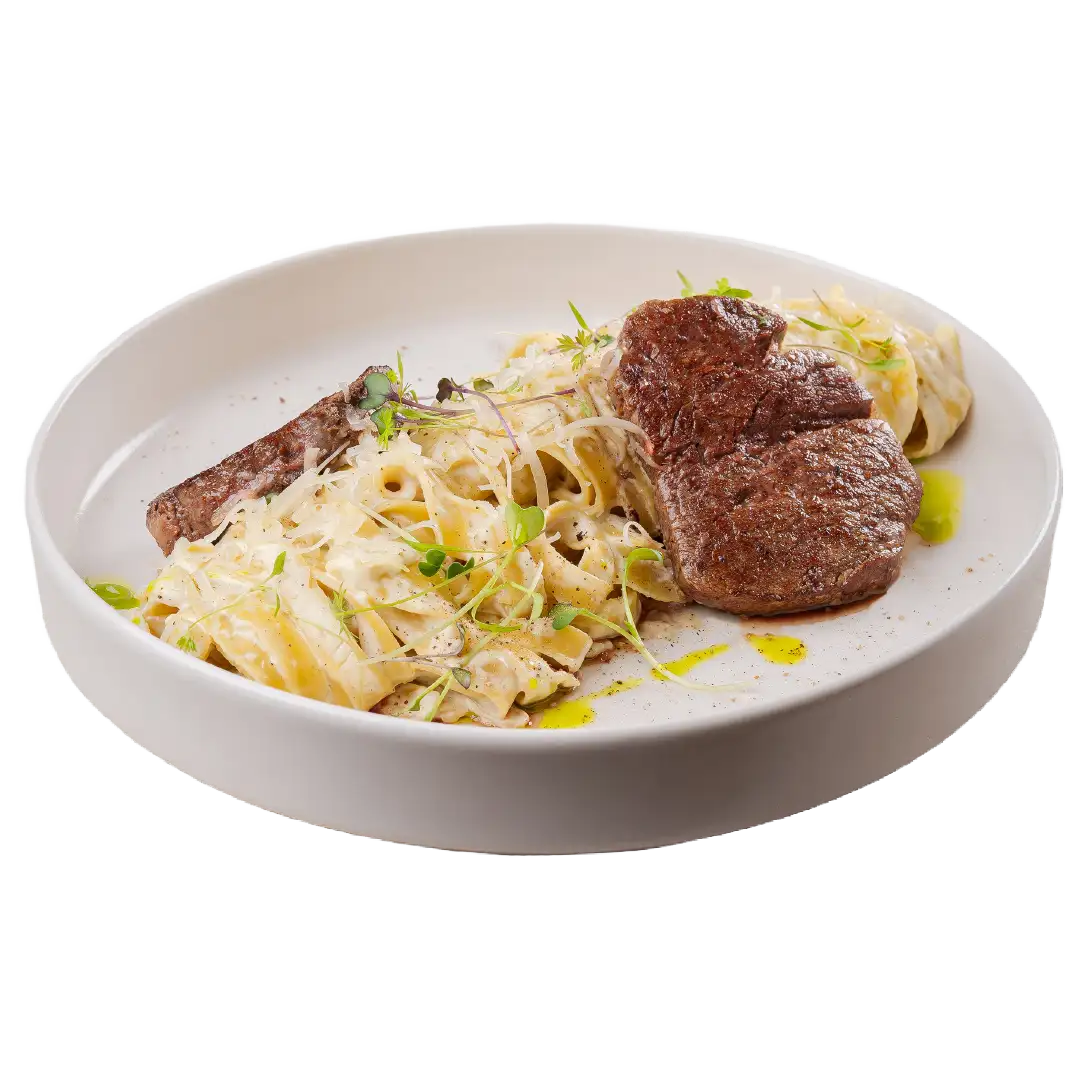 فتوچینه آلفردو با استیک