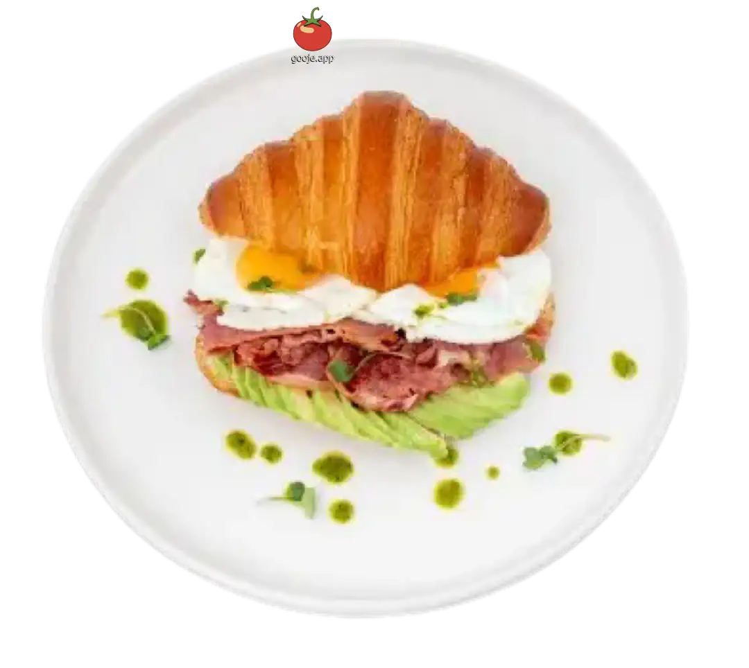 کروسان آواکادو بیکن