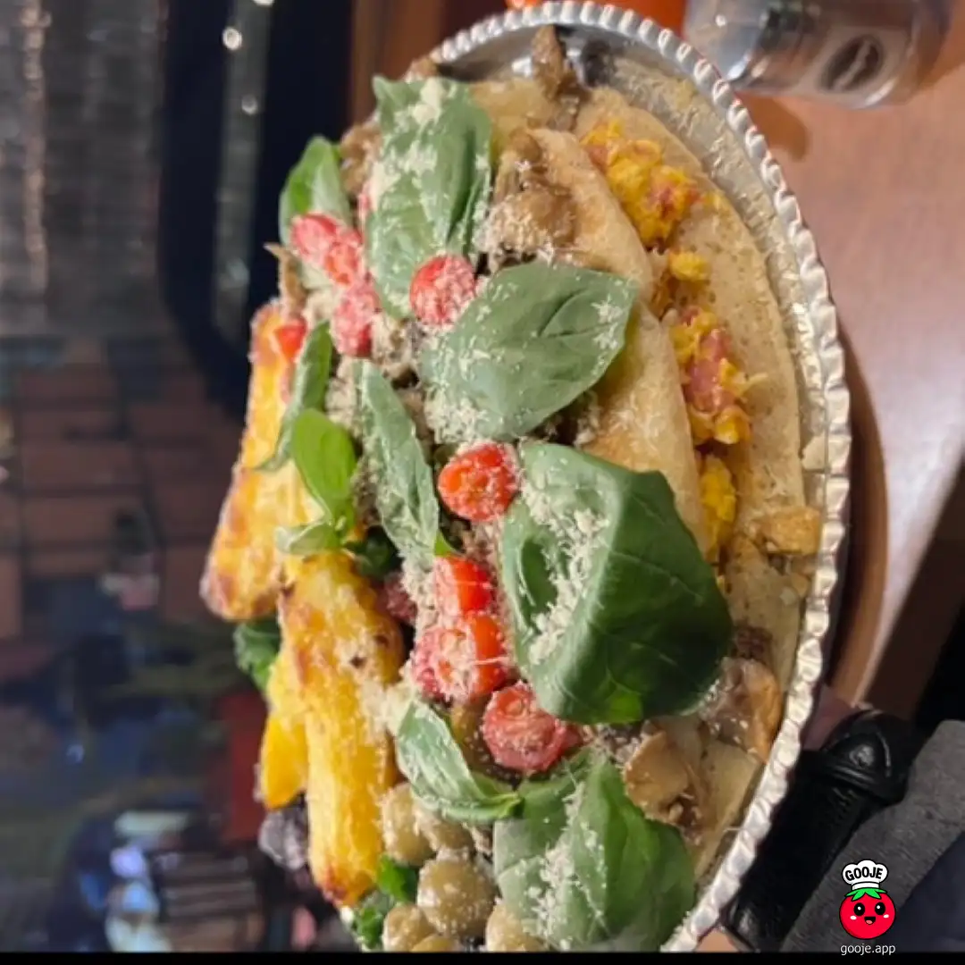 کرپ بیکن و سبزیجات