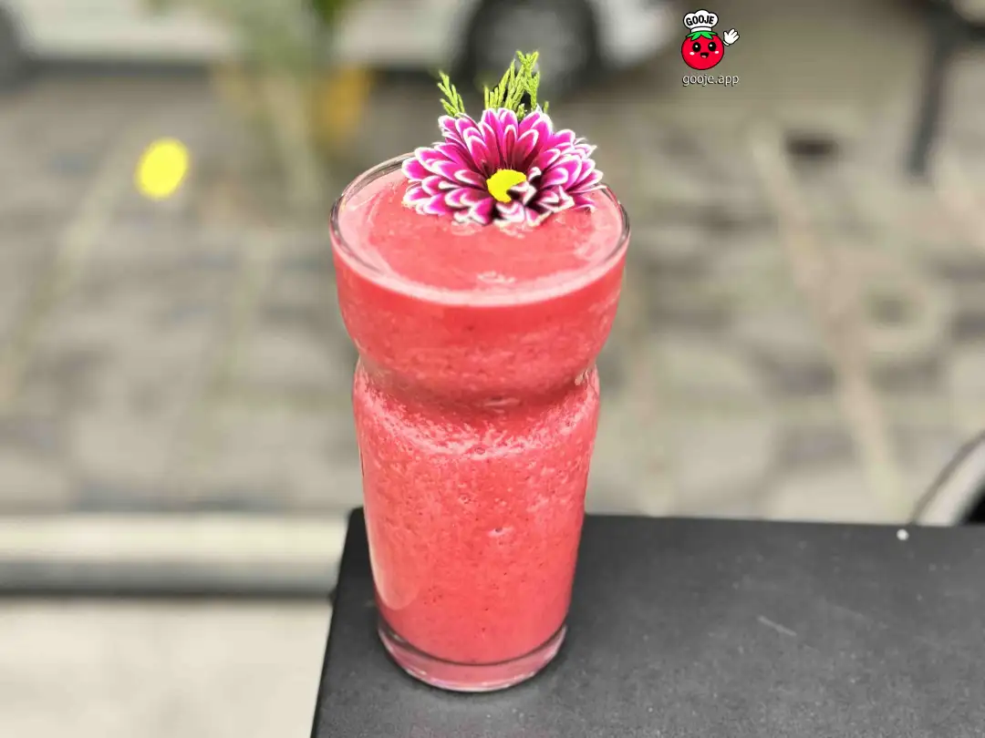 اسموتی فرش استرابری