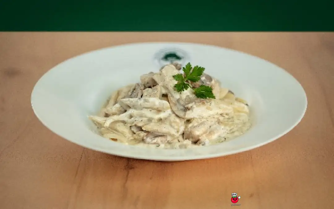 پاستا با سس آلفردو