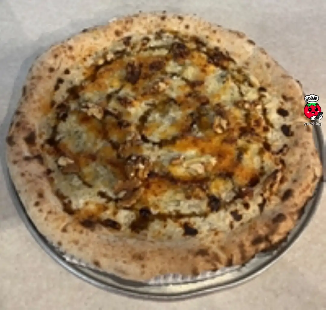 پیتزا عسل بلوچیز