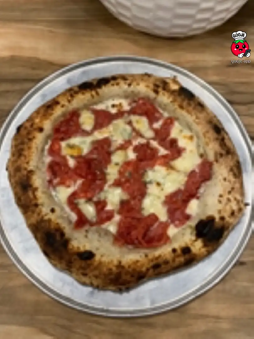 بیکن بلوچیز