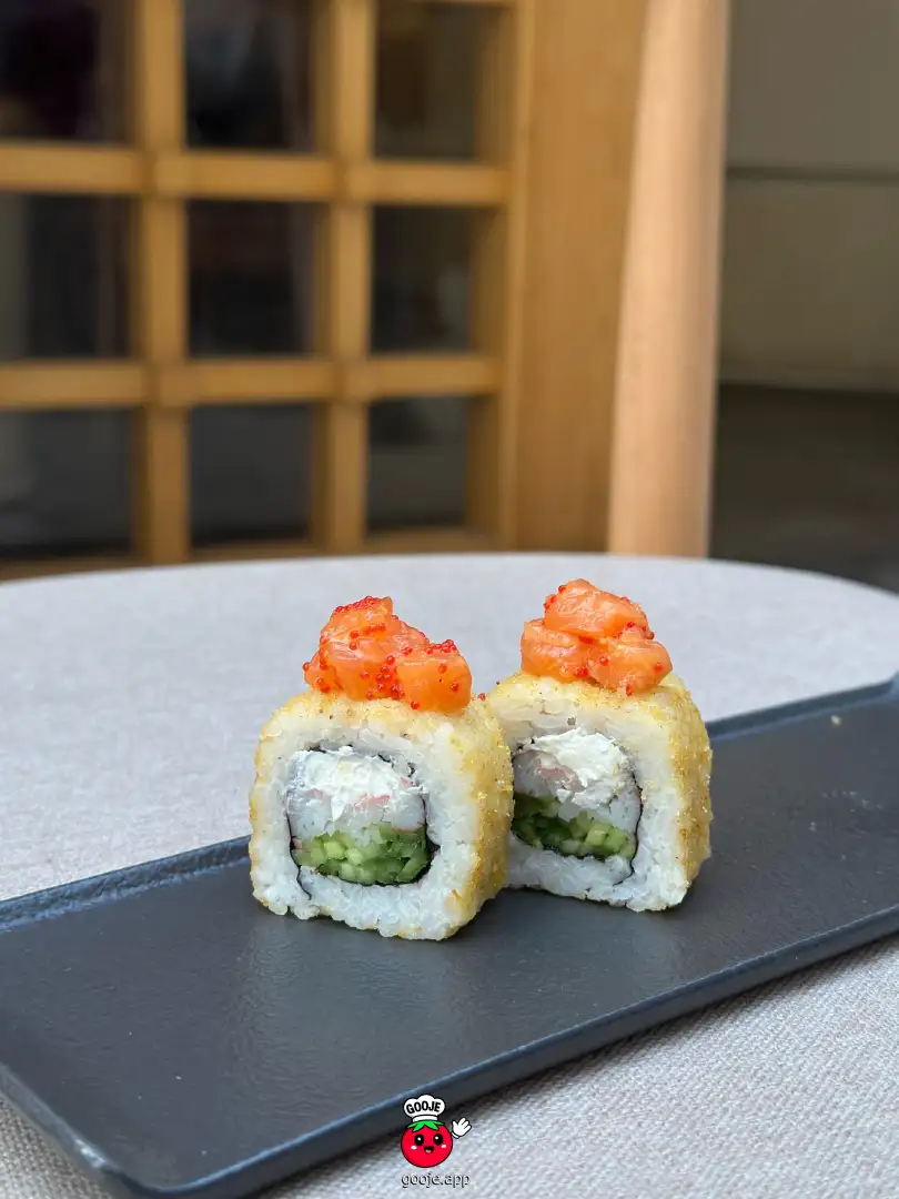 کریزی سلمن رول