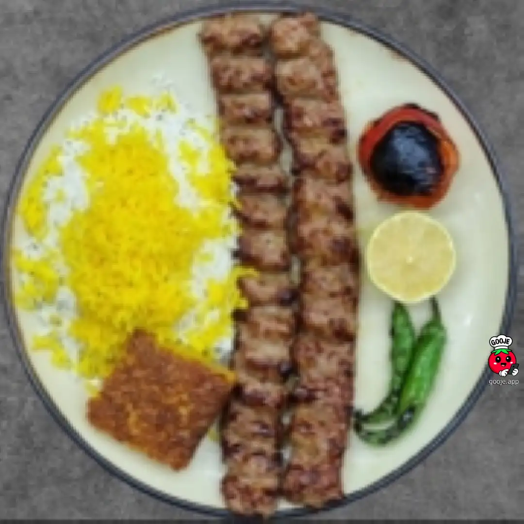 چلوکباب کوبیده دو سیخ